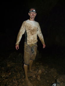 (陷入多重梦境)深陷多重梦境，醒不过来的恐怖探索：如何拯救自己？