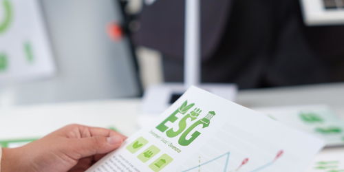 新澳今晚一肖一特预测和,码开石头字,澳门管家婆100香港谜题怎么玩案例解答、专家解读解释与落实​,规避欺诈的假广告